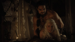 extant_GameOfThrones_1x02-TheKingsroad_2558