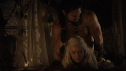 extant_GameOfThrones_1x02-TheKingsroad_2562