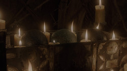 extant_GameOfThrones_1x02-TheKingsroad_2571