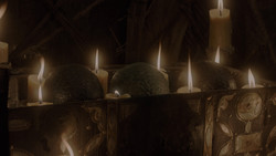 extant_GameOfThrones_1x02-TheKingsroad_2572