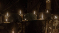 extant_GameOfThrones_1x02-TheKingsroad_2574