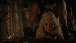extant_GameOfThrones_1x02-TheKingsroad_2580