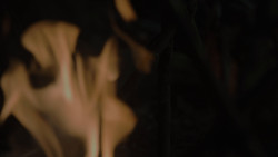 extant_GameOfThrones_1x02-TheKingsroad_2592