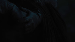 extant_GameOfThrones_1x02-TheKingsroad_2598