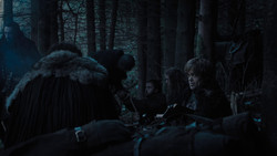 extant_GameOfThrones_1x02-TheKingsroad_2648