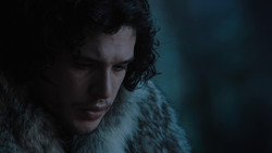 extant_GameOfThrones_1x02-TheKingsroad_2756