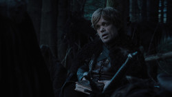 extant_GameOfThrones_1x02-TheKingsroad_2805