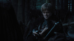 extant_GameOfThrones_1x02-TheKingsroad_2864