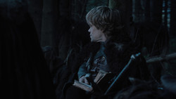 extant_GameOfThrones_1x02-TheKingsroad_2881