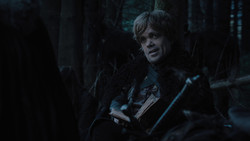 extant_GameOfThrones_1x02-TheKingsroad_2885