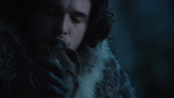 extant_GameOfThrones_1x02-TheKingsroad_2942