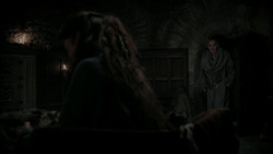 extant_GameOfThrones_1x02-TheKingsroad_2968