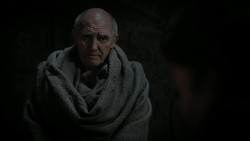 extant_GameOfThrones_1x02-TheKingsroad_3019