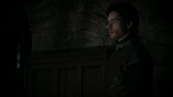 extant_GameOfThrones_1x02-TheKingsroad_3055