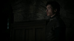 extant_GameOfThrones_1x02-TheKingsroad_3057
