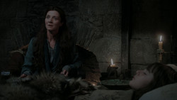 extant_GameOfThrones_1x02-TheKingsroad_3112