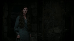 extant_GameOfThrones_1x02-TheKingsroad_3191