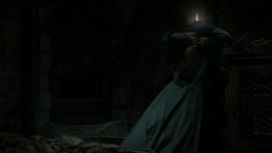 extant_GameOfThrones_1x02-TheKingsroad_3219
