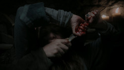 extant_GameOfThrones_1x02-TheKingsroad_3230