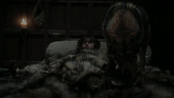 extant_GameOfThrones_1x02-TheKingsroad_3273