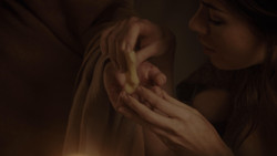 extant_GameOfThrones_1x02-TheKingsroad_3318