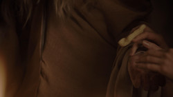 extant_GameOfThrones_1x02-TheKingsroad_3322