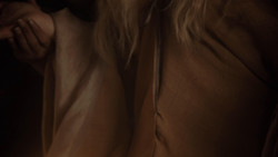extant_GameOfThrones_1x02-TheKingsroad_3325