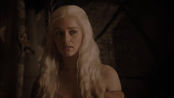 extant_GameOfThrones_1x02-TheKingsroad_3344