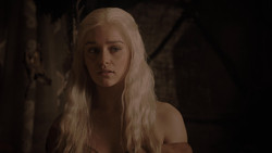 extant_GameOfThrones_1x02-TheKingsroad_3349