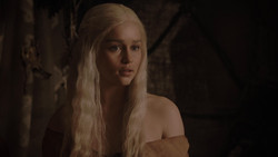 extant_GameOfThrones_1x02-TheKingsroad_3375