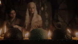 extant_GameOfThrones_1x02-TheKingsroad_3380
