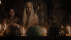 extant_GameOfThrones_1x02-TheKingsroad_3382