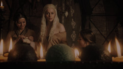 extant_GameOfThrones_1x02-TheKingsroad_3394