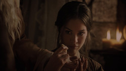 extant_GameOfThrones_1x02-TheKingsroad_3418