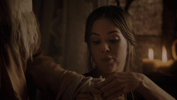 extant_GameOfThrones_1x02-TheKingsroad_3444