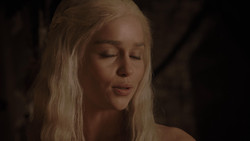 extant_GameOfThrones_1x02-TheKingsroad_3452