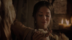 extant_GameOfThrones_1x02-TheKingsroad_3456