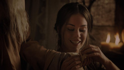 extant_GameOfThrones_1x02-TheKingsroad_3469