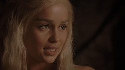 extant_GameOfThrones_1x02-TheKingsroad_3494