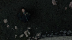 extant_GameOfThrones_1x02-TheKingsroad_3605