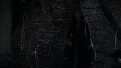 extant_GameOfThrones_1x02-TheKingsroad_3665