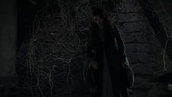 extant_GameOfThrones_1x02-TheKingsroad_3669