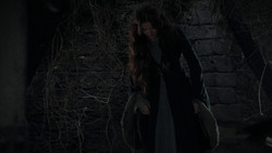 extant_GameOfThrones_1x02-TheKingsroad_3674