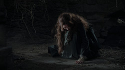 extant_GameOfThrones_1x02-TheKingsroad_3681