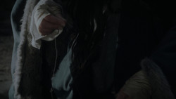 extant_GameOfThrones_1x02-TheKingsroad_3693