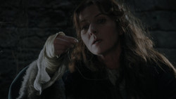 extant_GameOfThrones_1x02-TheKingsroad_3697