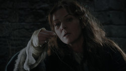 extant_GameOfThrones_1x02-TheKingsroad_3698