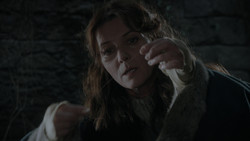 extant_GameOfThrones_1x02-TheKingsroad_3702