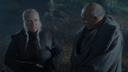 extant_GameOfThrones_1x02-TheKingsroad_3738