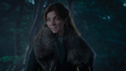 extant_GameOfThrones_1x02-TheKingsroad_3771
